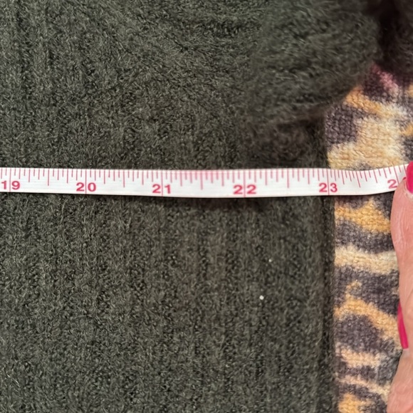 Vero Moda - Dark Green Sweater - soft - Size L - Picture 8 of 9